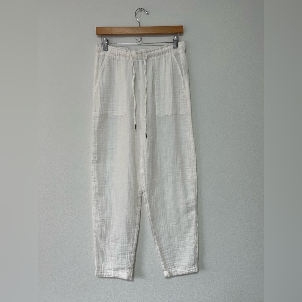 GAP Women’s White Cotton Pants